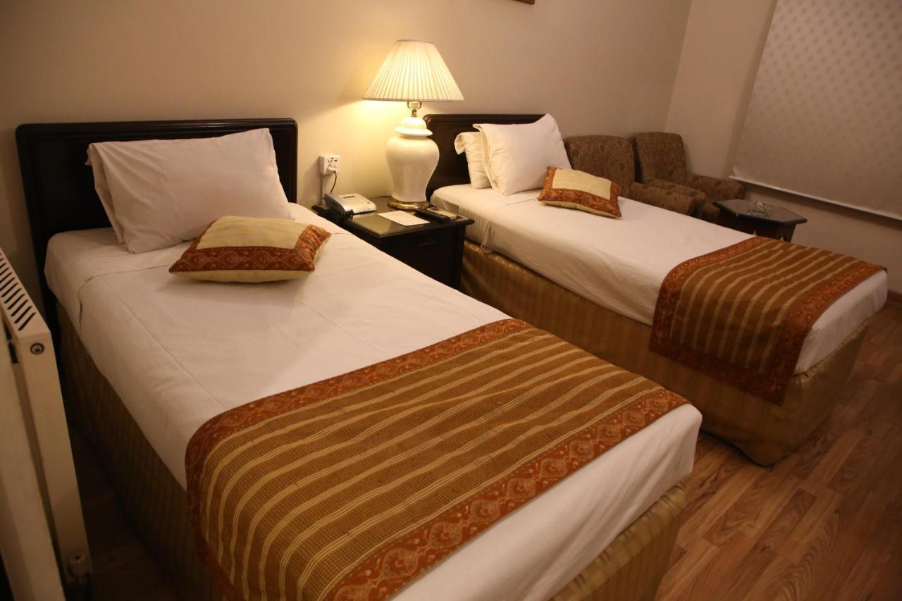 Carlton Tower Hotel Lahore Exteriér fotografie