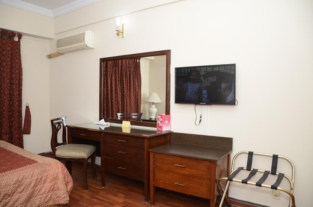 Carlton Tower Hotel Lahore Exteriér fotografie