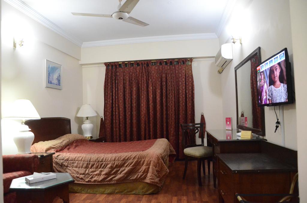 Carlton Tower Hotel Lahore Exteriér fotografie