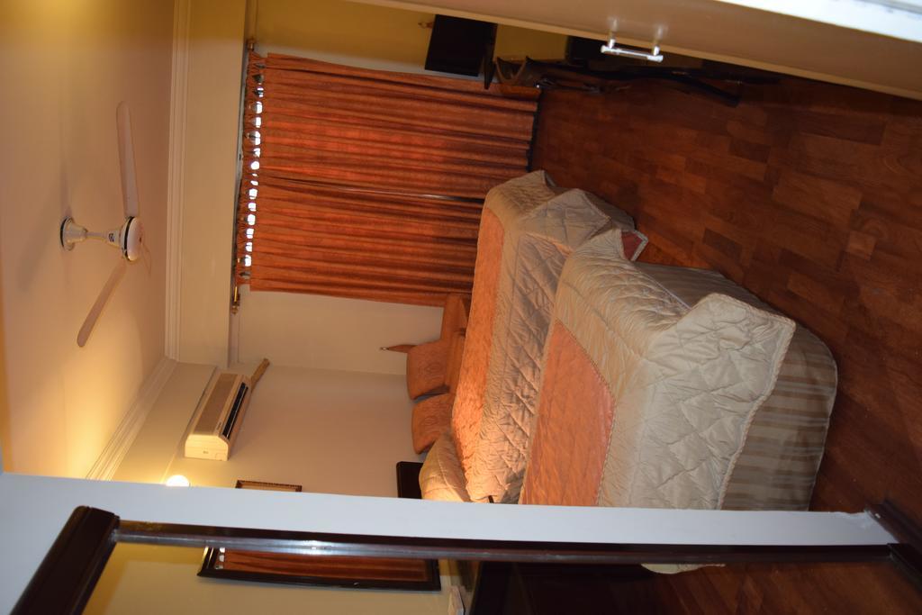 Carlton Tower Hotel Lahore Exteriér fotografie