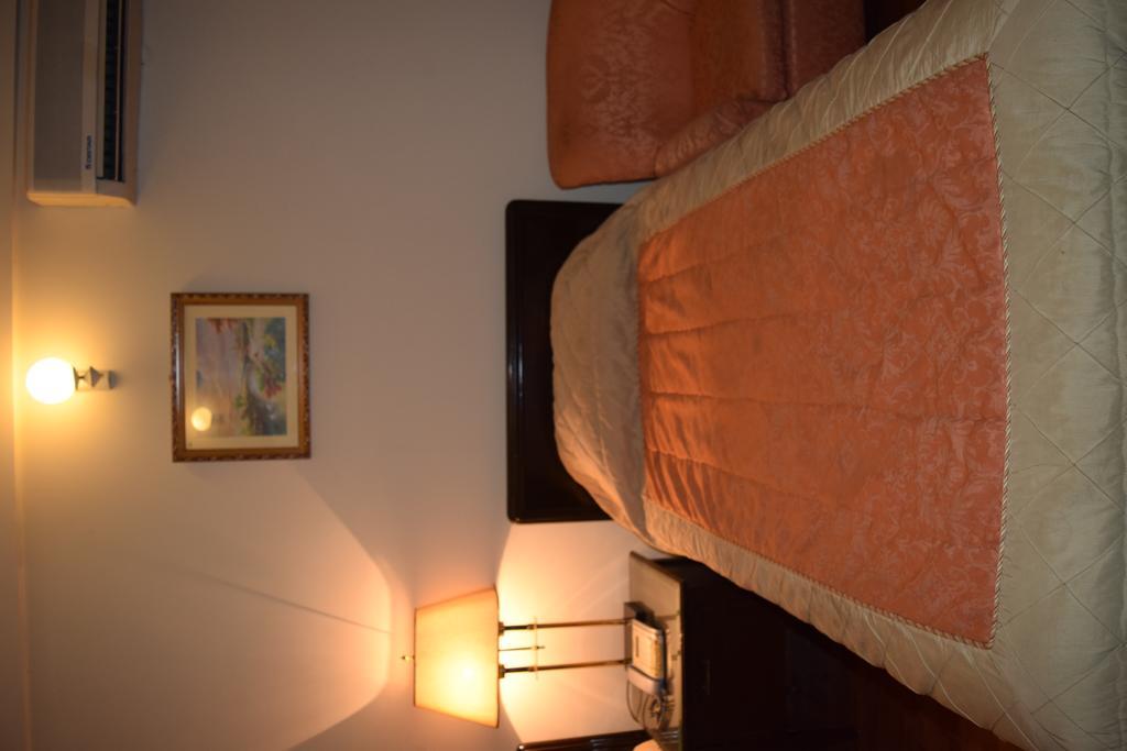 Carlton Tower Hotel Lahore Exteriér fotografie