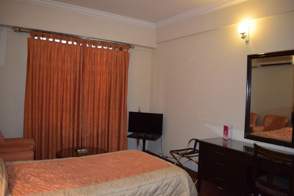 Carlton Tower Hotel Lahore Exteriér fotografie