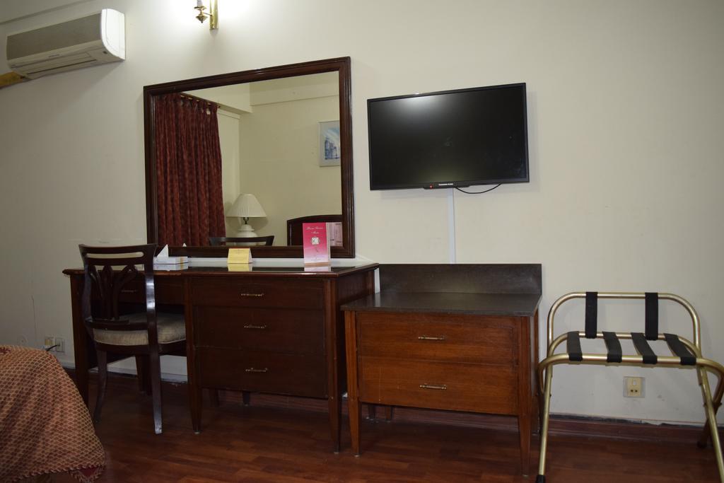 Carlton Tower Hotel Lahore Exteriér fotografie
