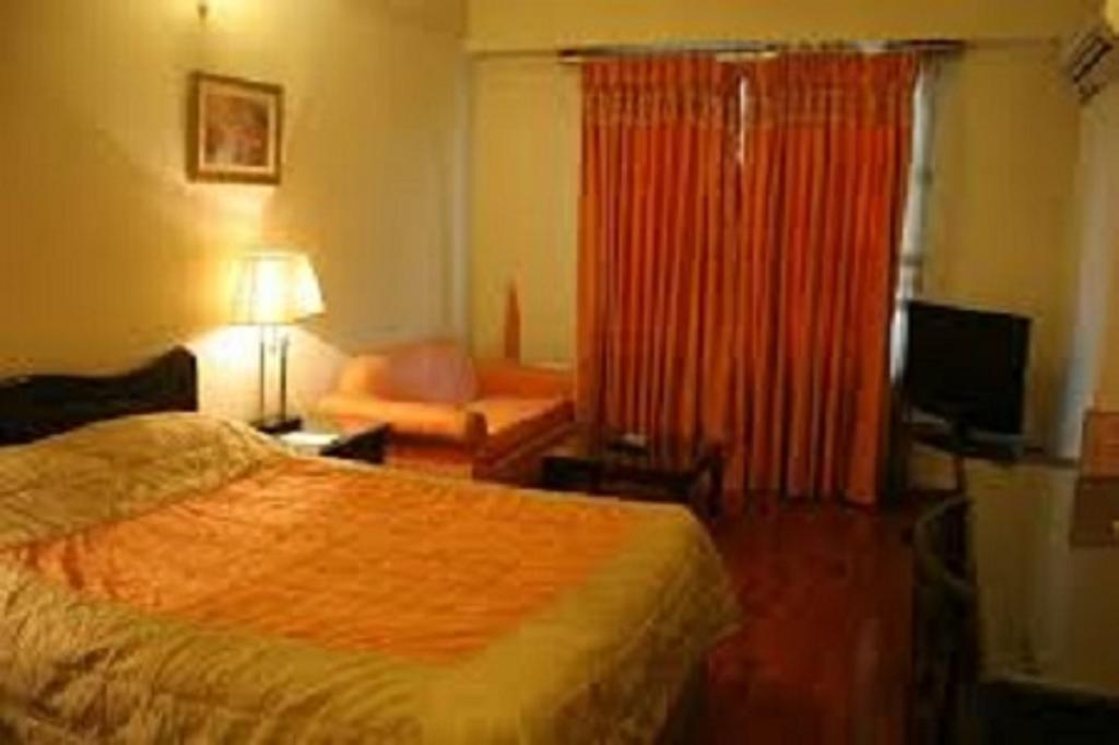 Carlton Tower Hotel Lahore Pokoj fotografie